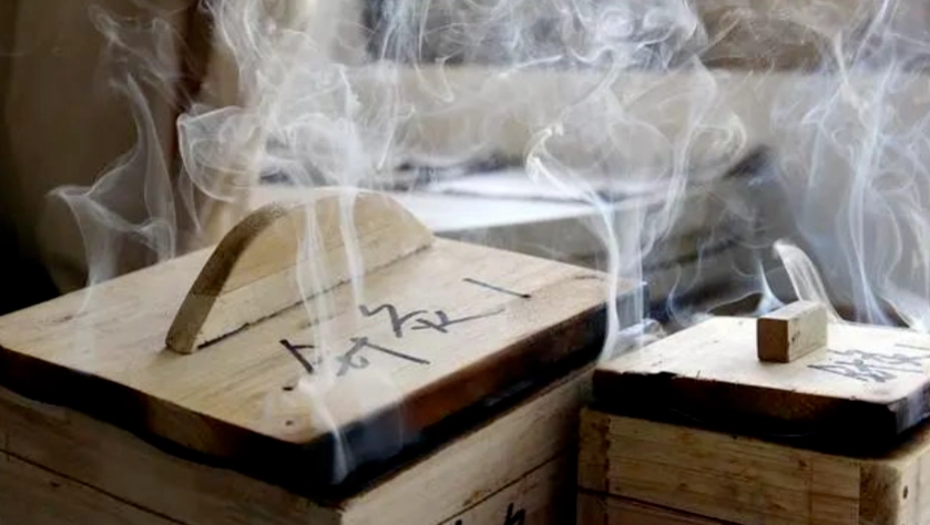 Is Moxibustion smoke harmful